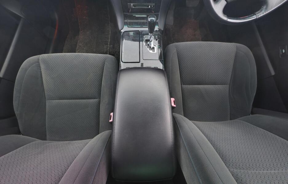 Toyota Crown vaihtoauto