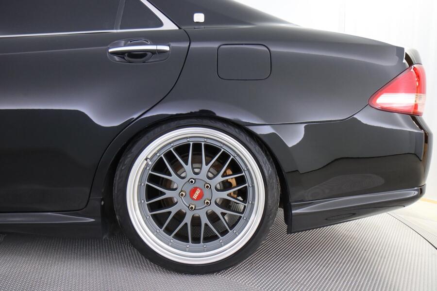 Toyota Crown vaihtoauto