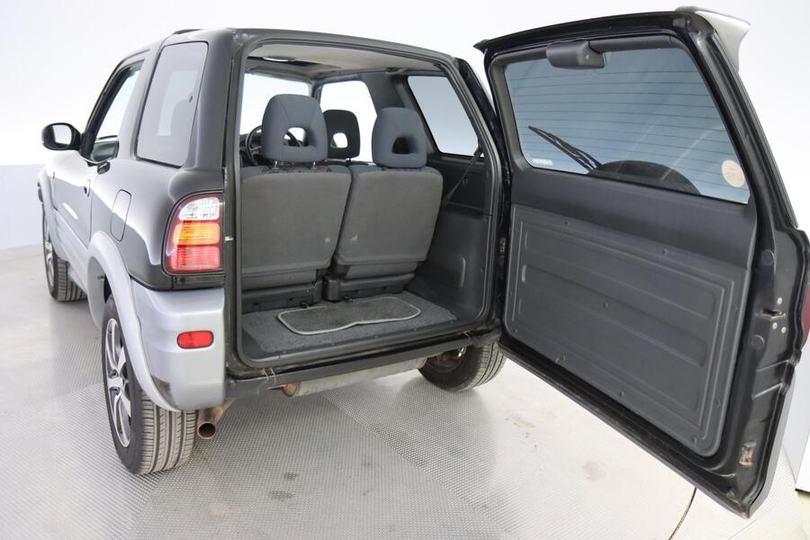 Toyota RAV4 vaihtoauto