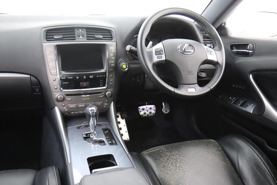 Lexus IS vaihtoauto