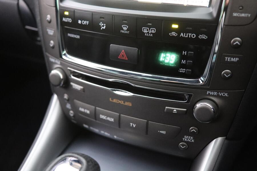Lexus IS vaihtoauto