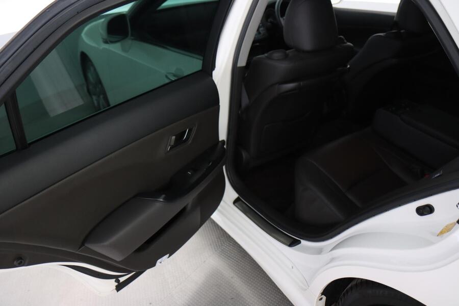 Toyota Crown vaihtoauto