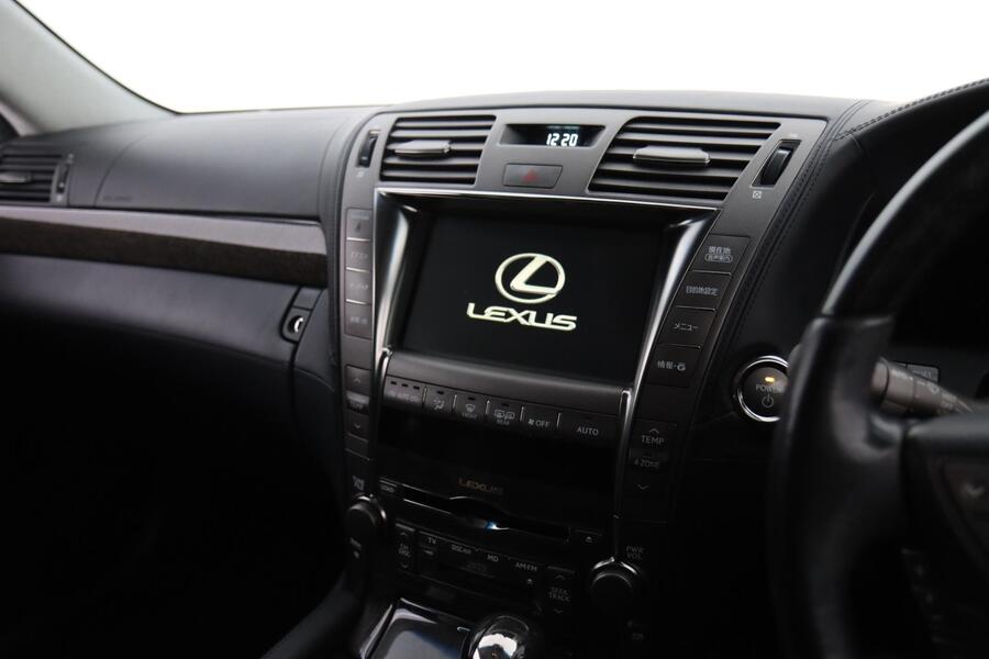 Lexus LS vaihtoauto