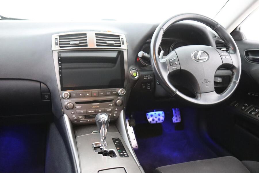 Lexus IS vaihtoauto