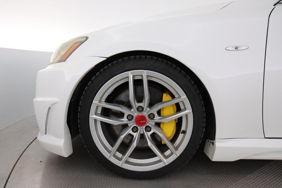 Lexus IS vaihtoauto