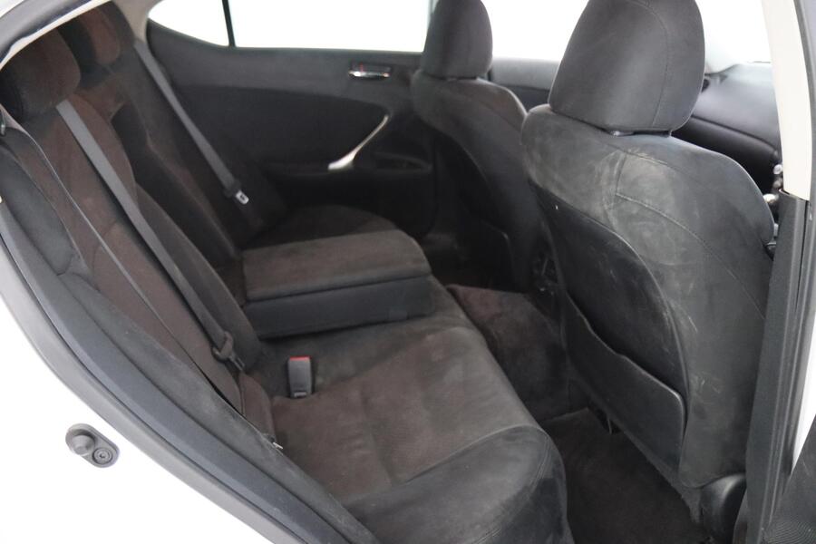 Lexus IS vaihtoauto