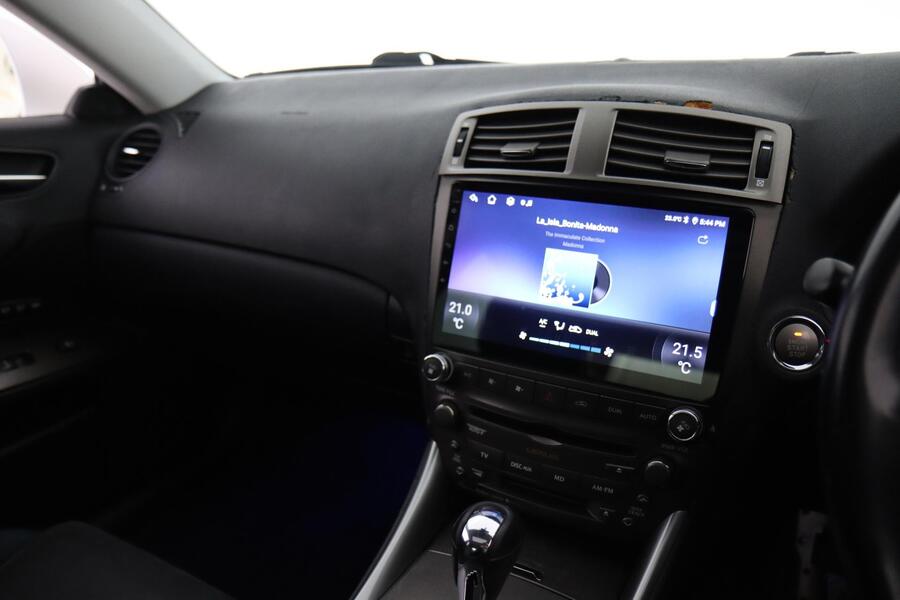 Lexus IS vaihtoauto