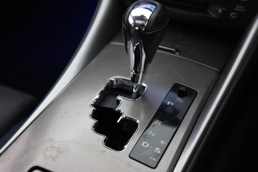 Lexus IS vaihtoauto