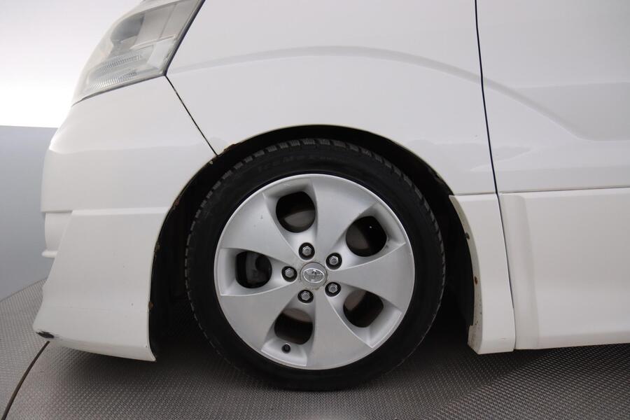 Toyota Alphard vaihtoauto