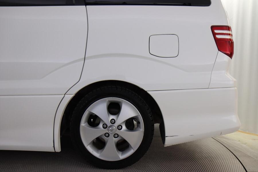 Toyota Alphard vaihtoauto