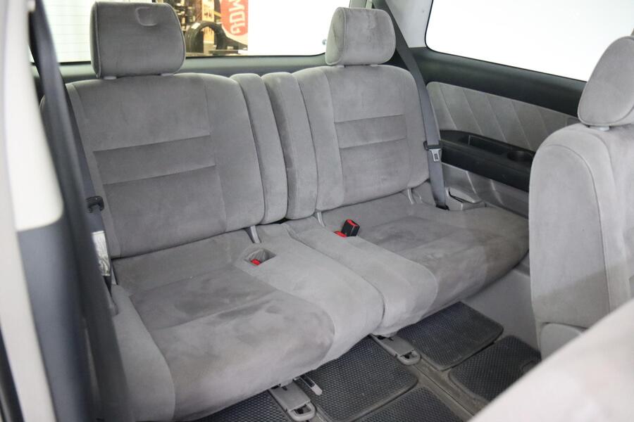 Toyota Alphard vaihtoauto