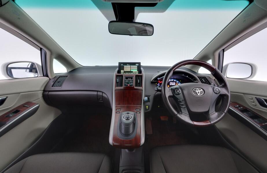 Toyota Sai vaihtoauto