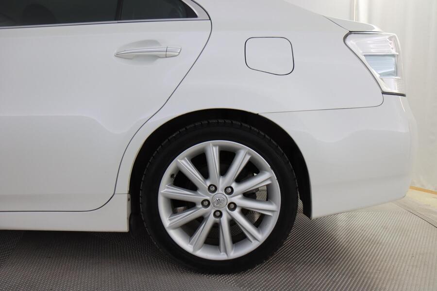 Toyota Sai vaihtoauto