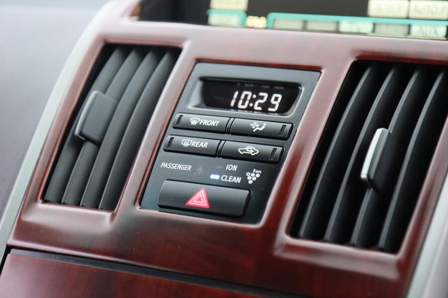 Toyota Sai vaihtoauto