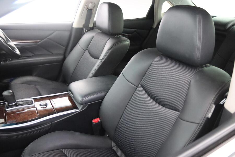 Nissan Fuga vaihtoauto