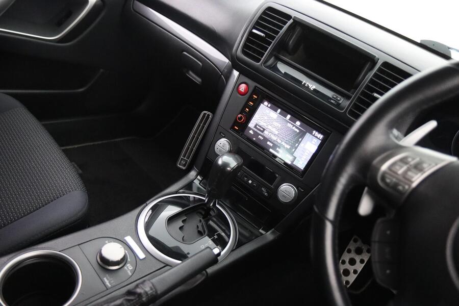 Subaru Legacy vaihtoauto