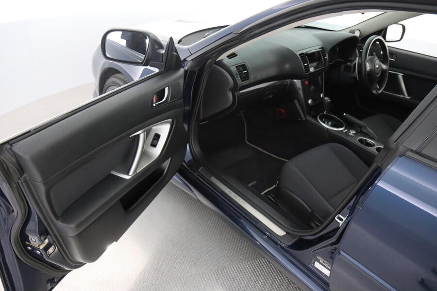 Subaru Legacy vaihtoauto