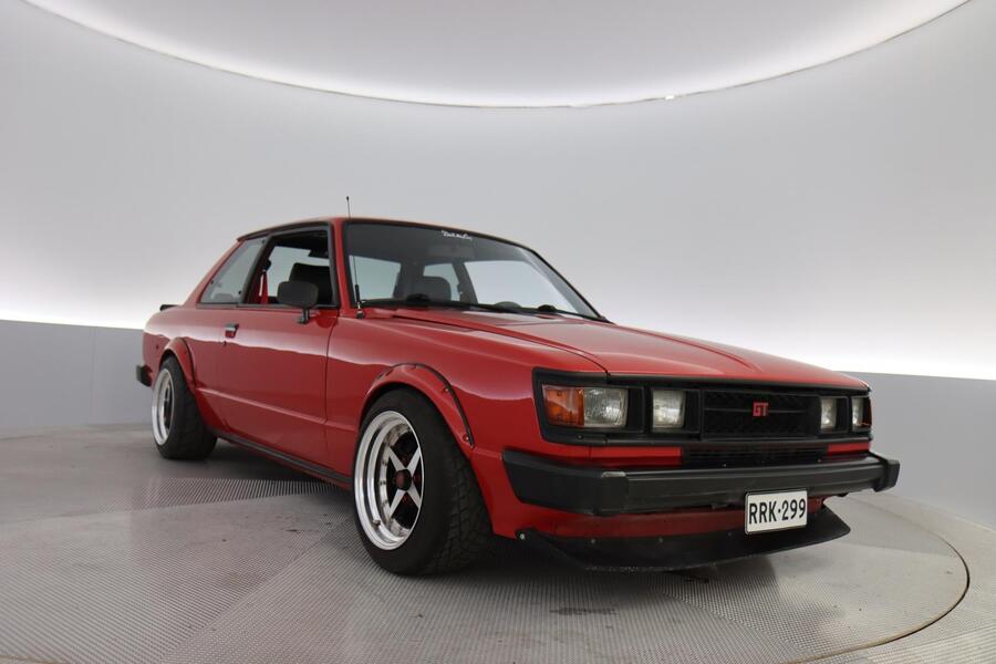 Toyota Carina vaihtoauto