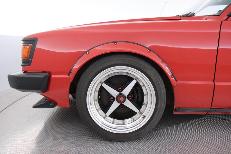 Toyota Carina vaihtoauto