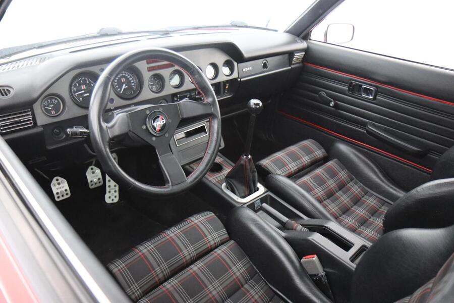 Toyota Carina vaihtoauto