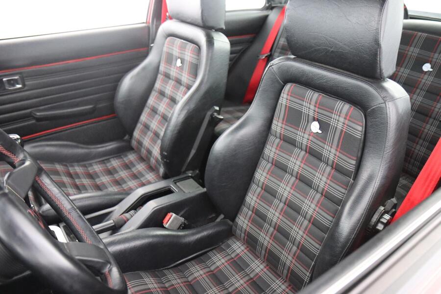 Toyota Carina vaihtoauto