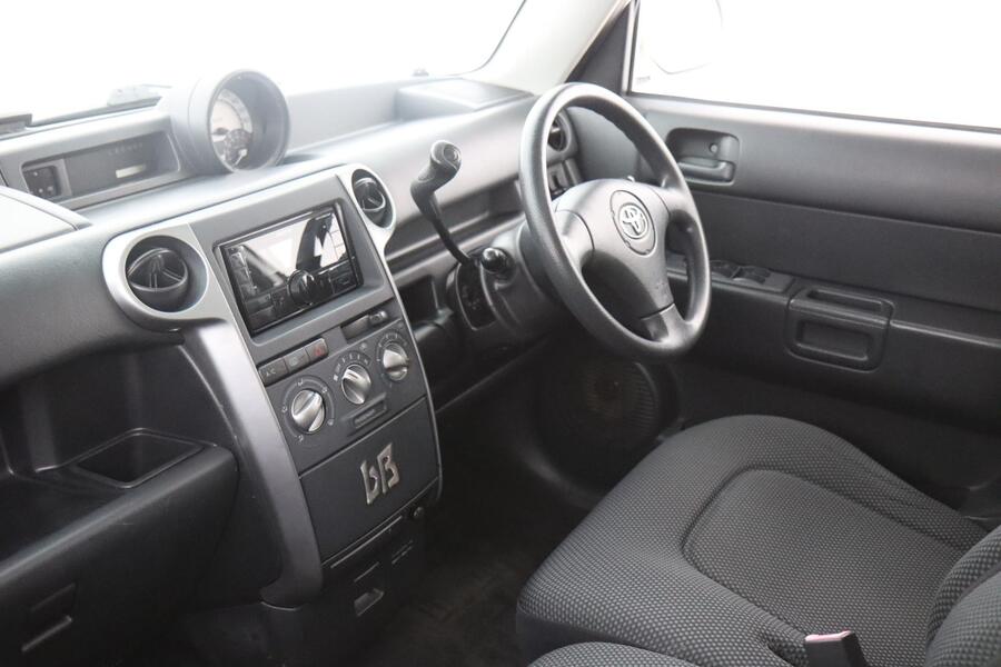 Toyota BB vaihtoauto