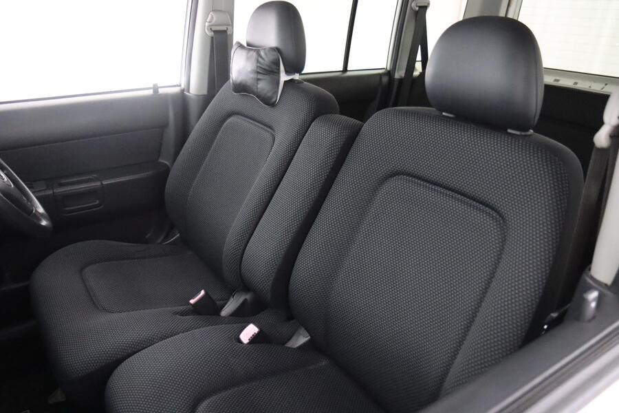 Toyota BB vaihtoauto