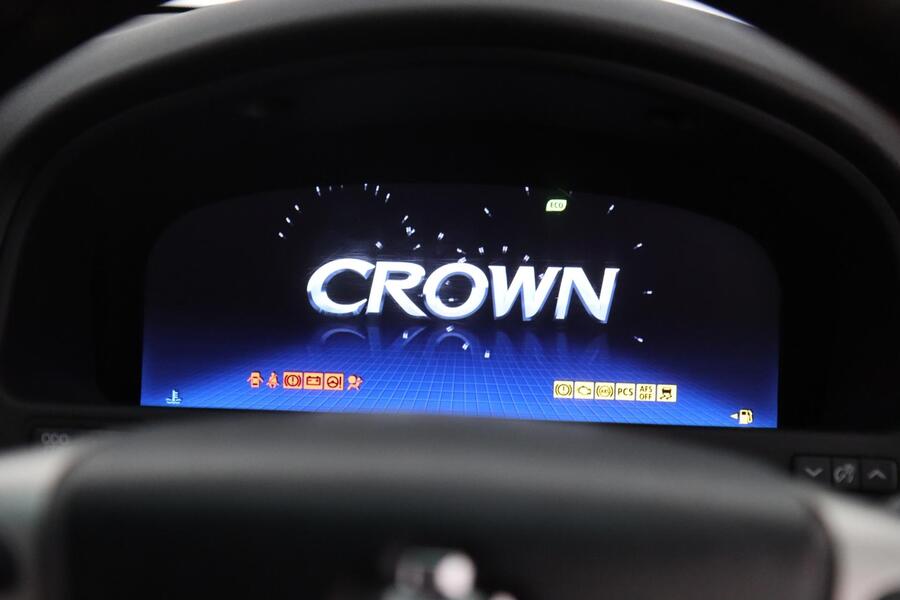 Toyota Crown vaihtoauto