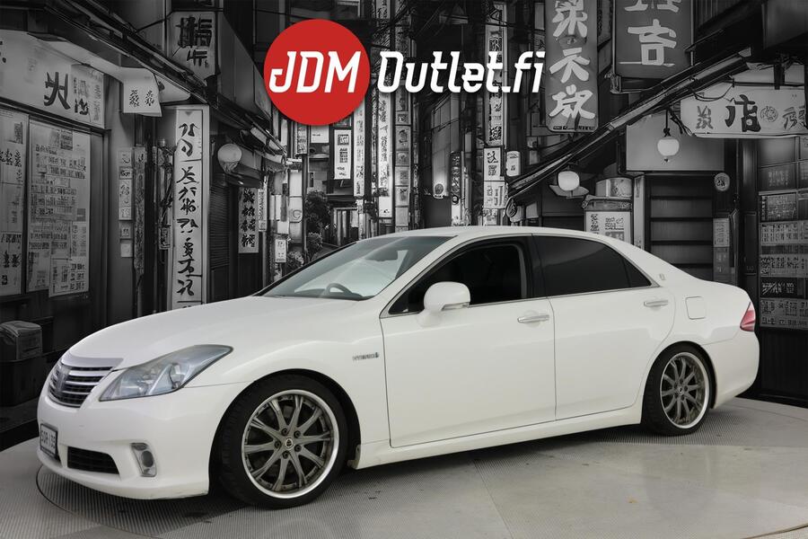 Toyota Crown vaihtoauto