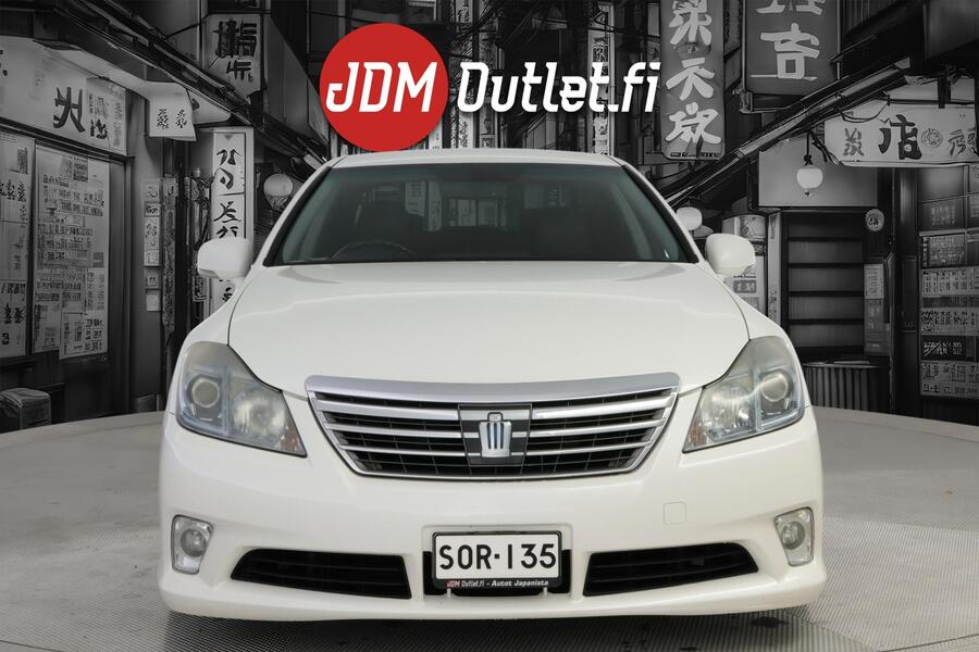 Toyota Crown vaihtoauto