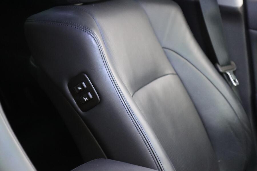 Toyota Crown vaihtoauto