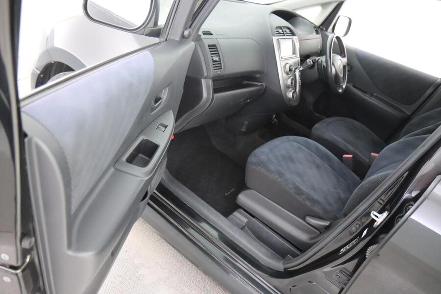 Toyota BB vaihtoauto