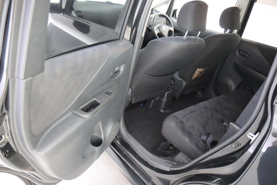 Toyota BB vaihtoauto