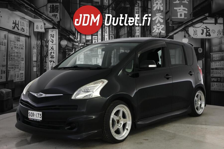 Toyota BB vaihtoauto