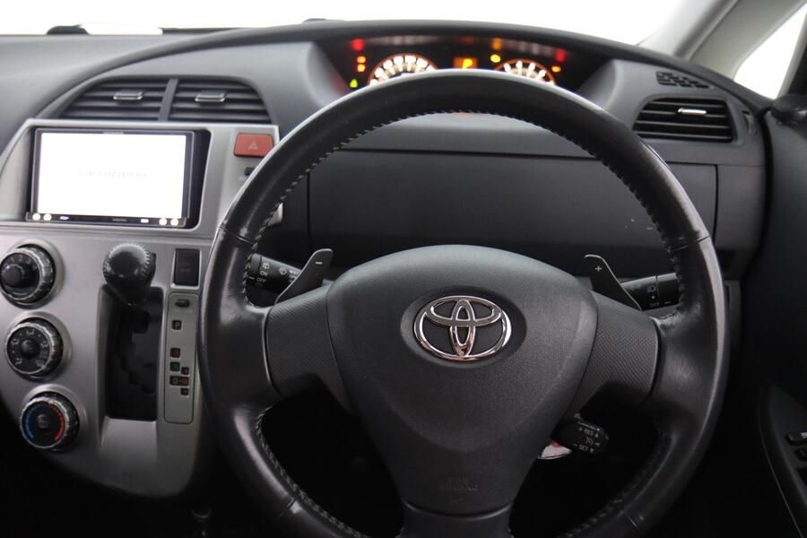 Toyota BB vaihtoauto