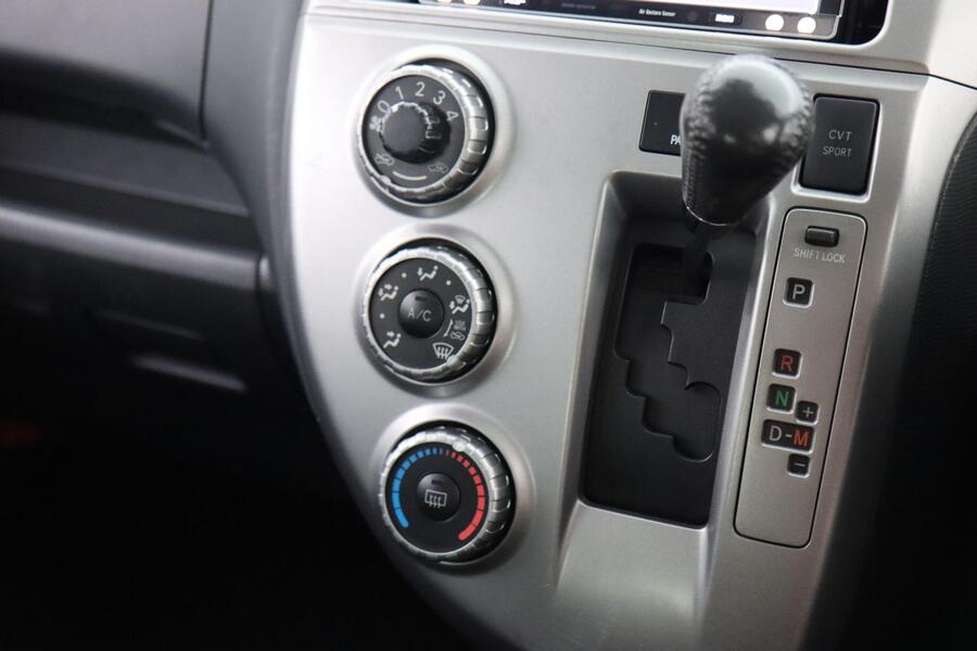 Toyota BB vaihtoauto