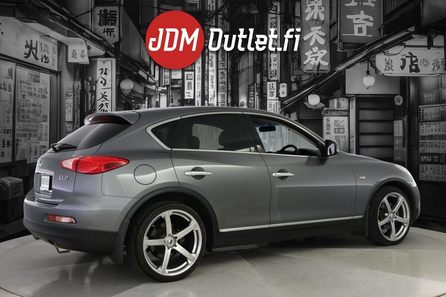 Nissan Skyline vaihtoauto