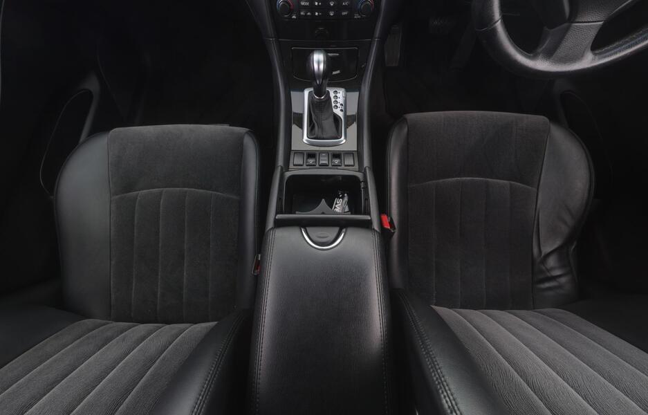 Nissan Skyline vaihtoauto