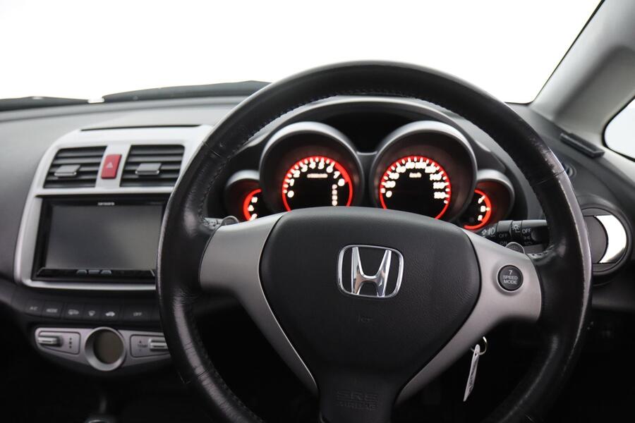 Honda Airwave vaihtoauto