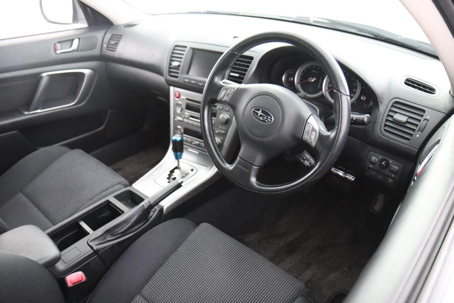 Subaru Legacy vaihtoauto