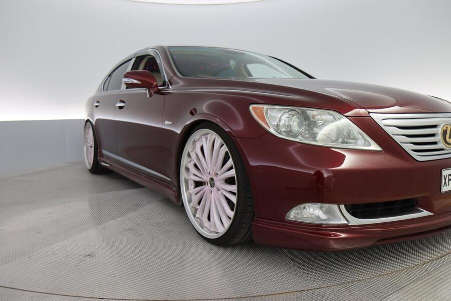 Lexus LS vaihtoauto