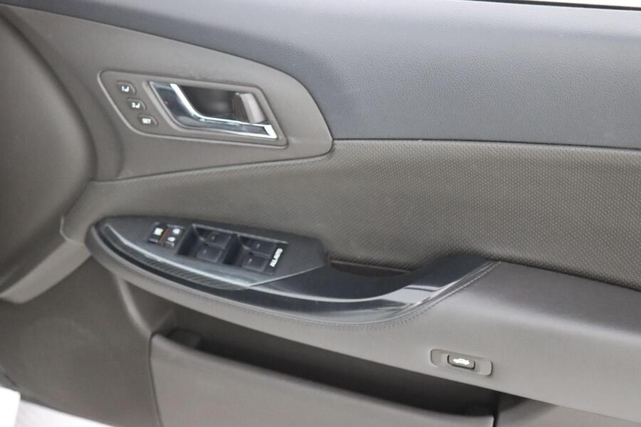 Toyota Crown vaihtoauto