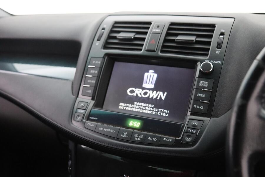 Toyota Crown vaihtoauto