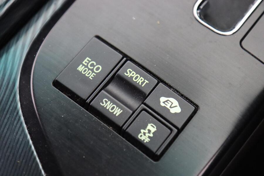 Toyota Crown vaihtoauto