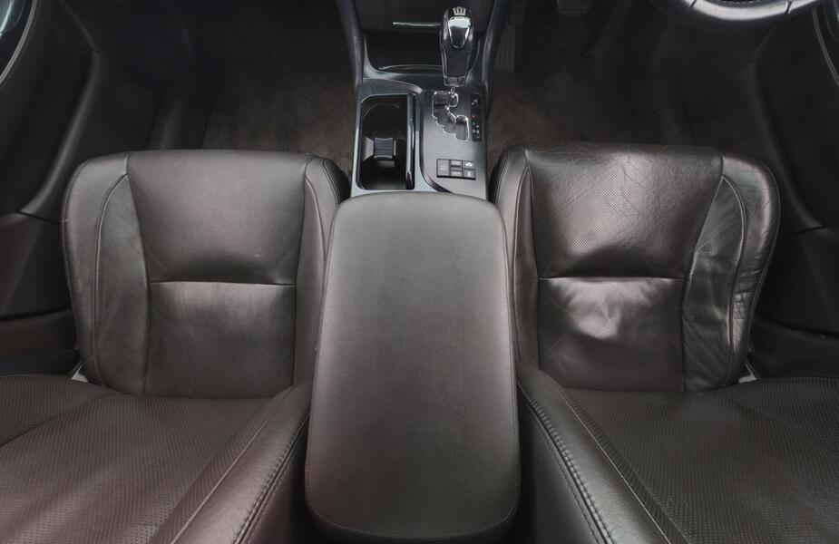 Toyota Crown vaihtoauto