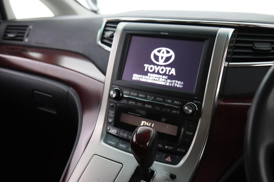 Toyota Alphard vaihtoauto