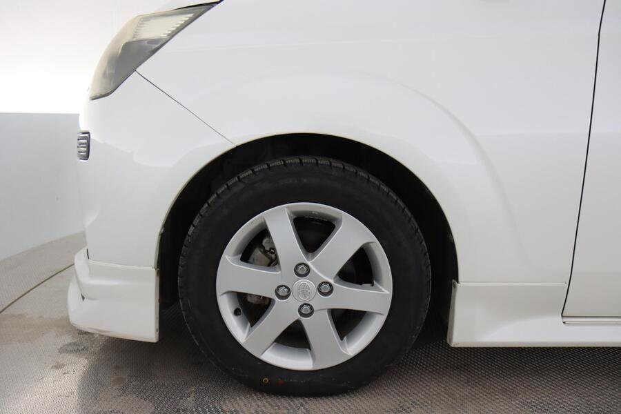 Toyota BB vaihtoauto