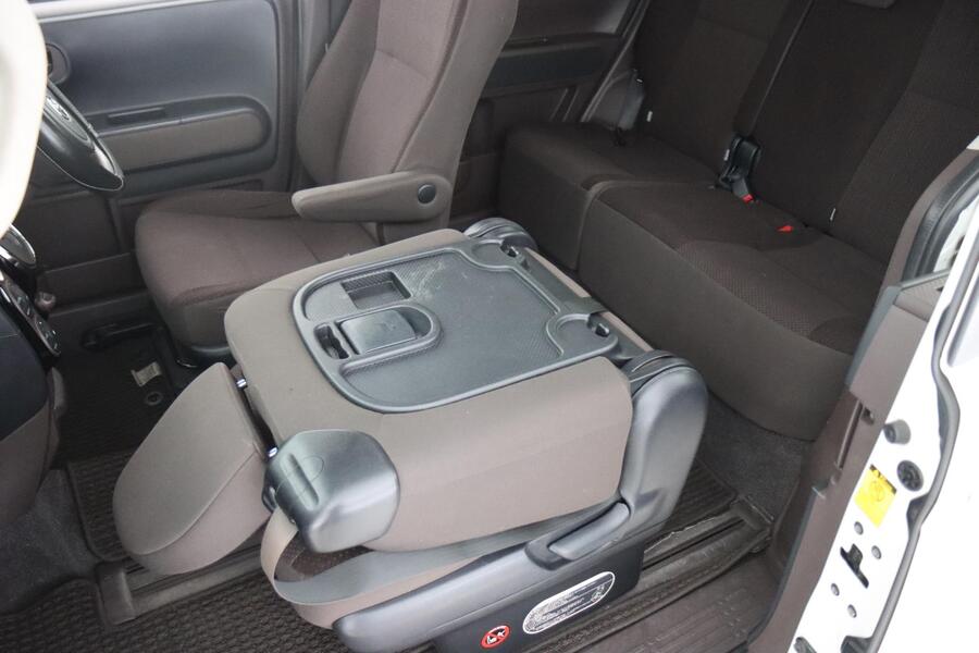 Toyota BB vaihtoauto