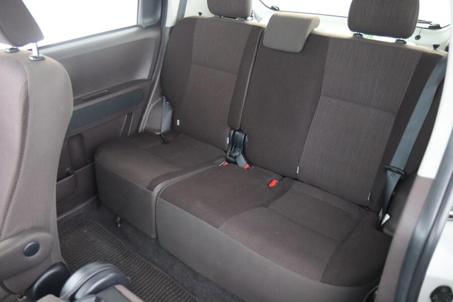 Toyota BB vaihtoauto