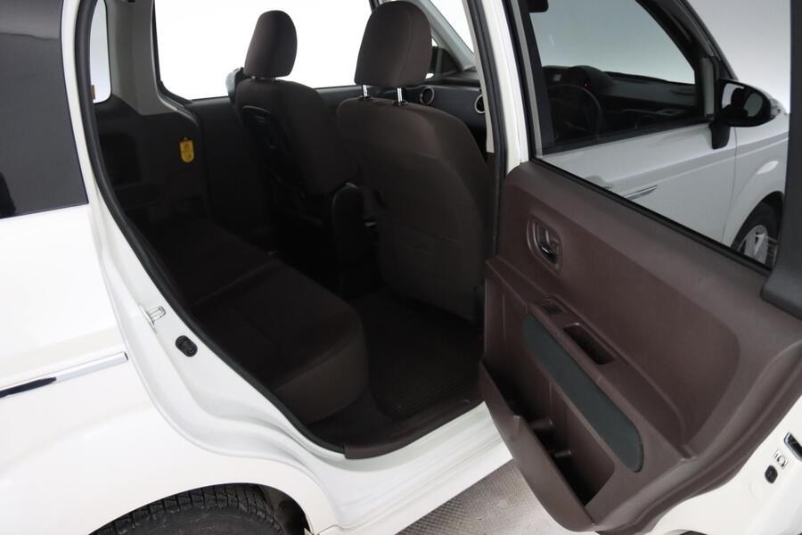 Toyota BB vaihtoauto